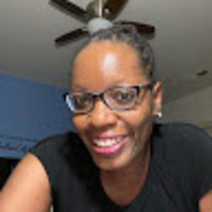 Meet your Posher, Lavonne